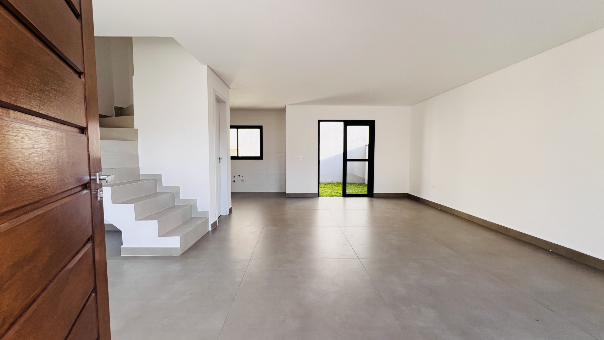 Sobrado para venda no Xaxim em Curitiba com 100m² por R$ 649.000,00