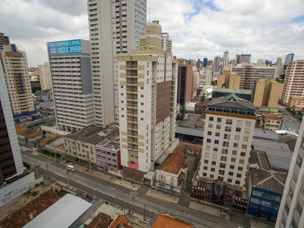 Apartamento para venda no Centro em Curitiba com 0m² por R$ 451.653,57