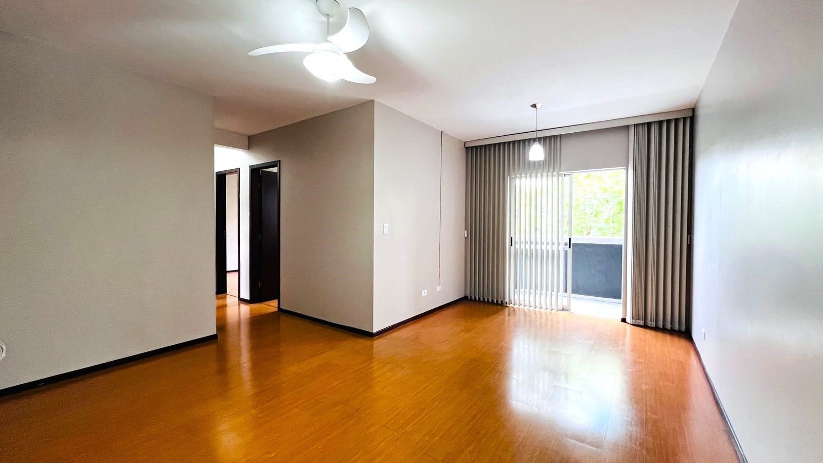 Apartamento para locacao no Hauer em Curitiba com 75,94m² por R$ 2.300,00