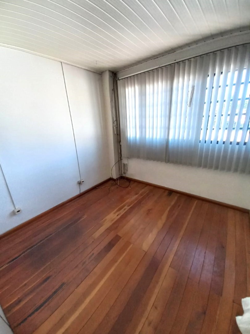 Barracão para venda no Boqueirao em Curitiba com 420m² por R$ 1.800.000,00