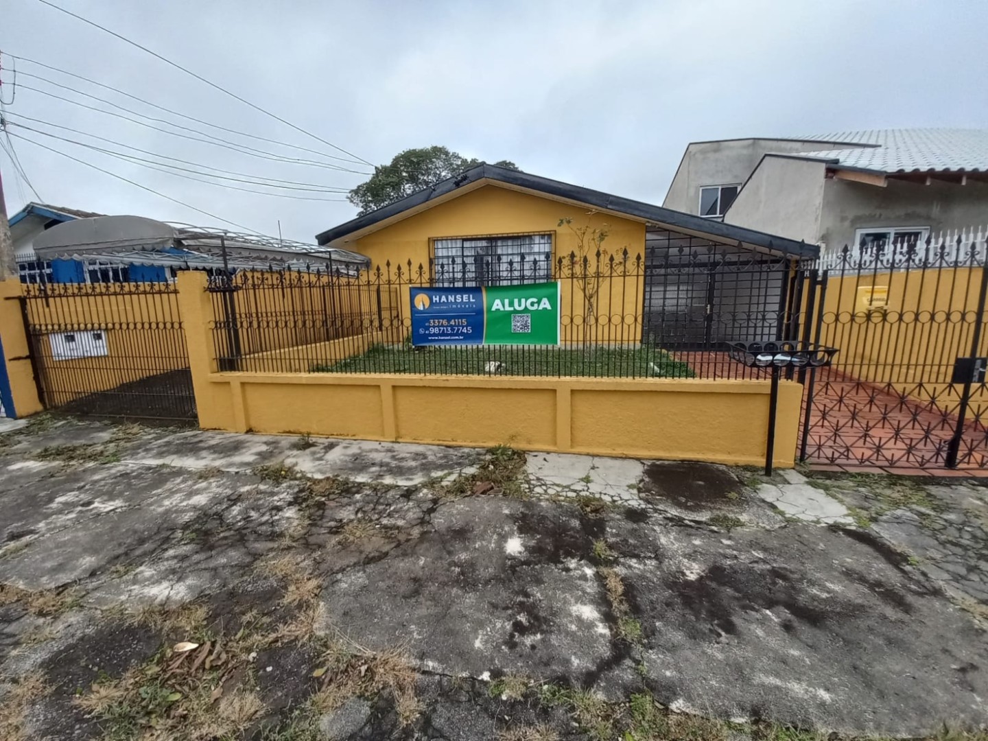 Casa Residencial para venda no Boqueirao em Curitiba com 175m² por R$ 700.000,00