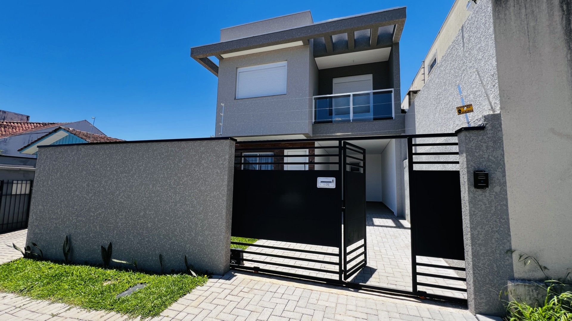 Sobrado para venda no Santa Felicidade em Curitiba com 124,9m² por R$ 849.000,00