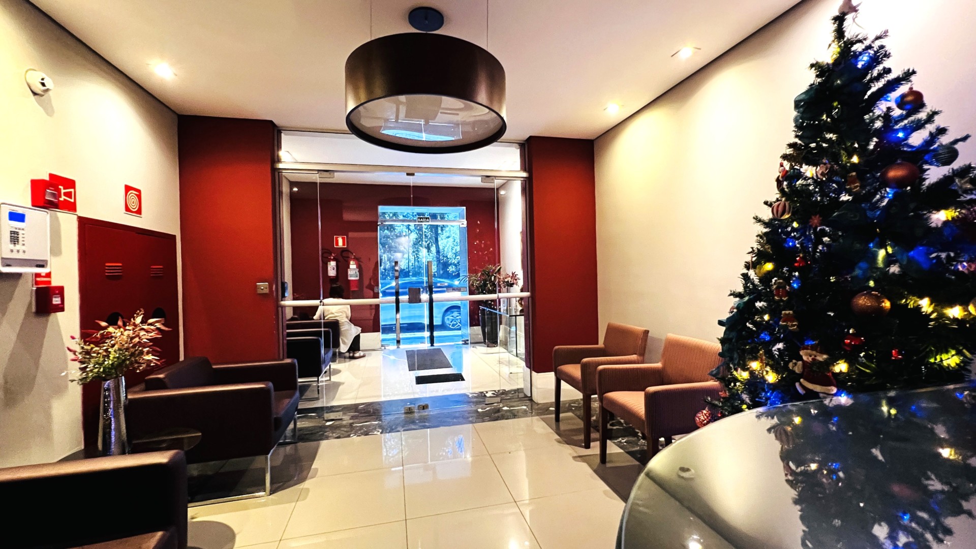 Apartamento para locacao no Centro em Curitiba com 57m² por R$ 2.500,00