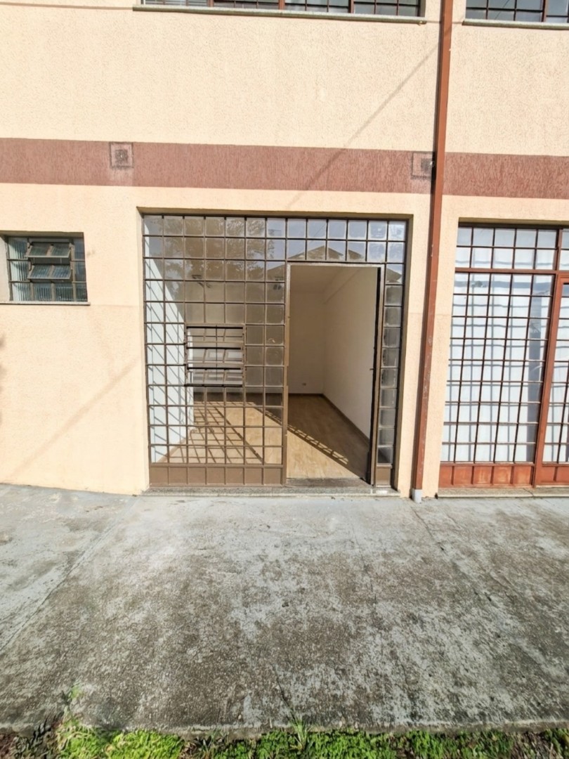 Loja para locacao no Boqueirao em Curitiba com 25m² por R$ 1.100,00