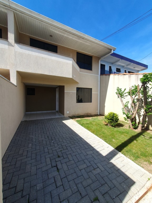 Sobrado para venda no Alto Boqueirao em Curitiba com 82,09m² por R$ 365.000,00
