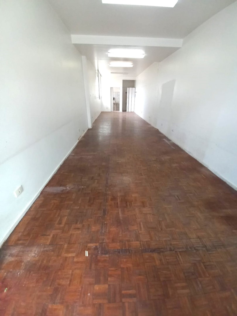 Loja para locacao no Boqueirao em Curitiba com 44,35m² por R$ 1.800,00