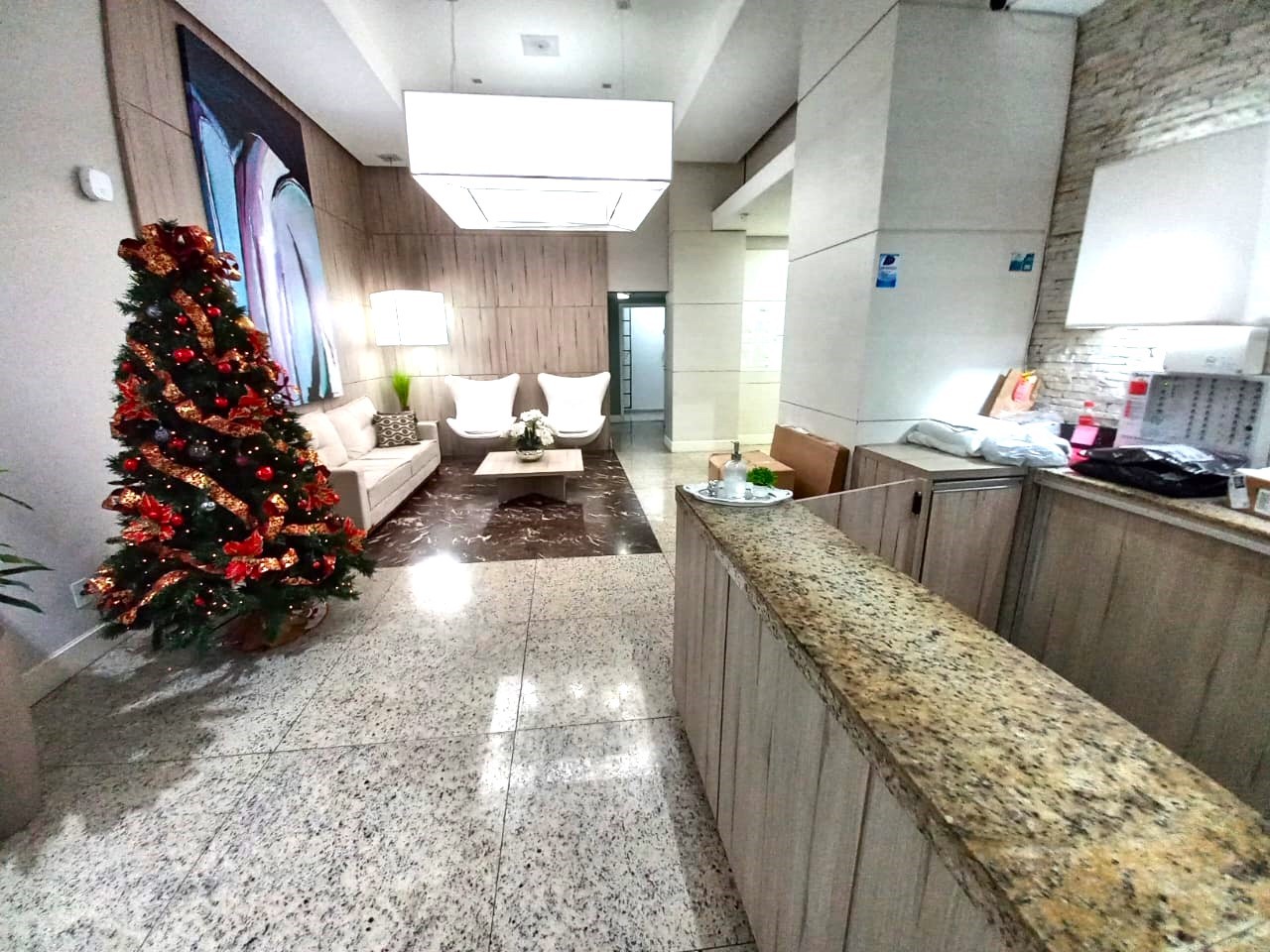 Apartamento para locacao no Centro em Curitiba com 47,94m² por R$ 2.100,00