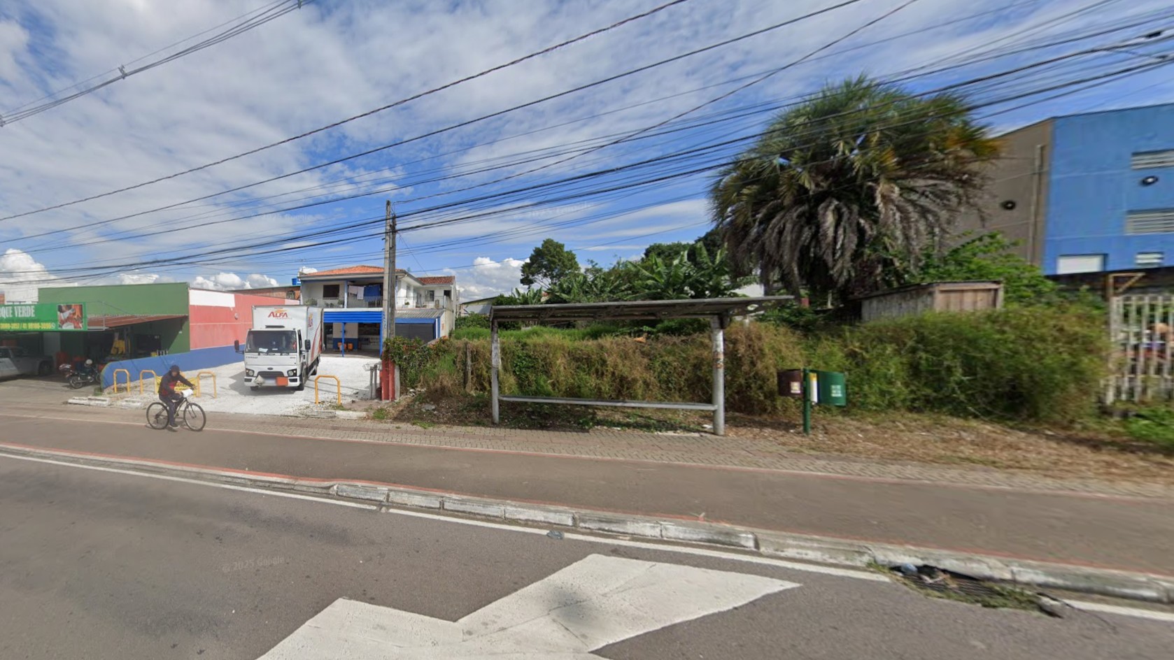 Terreno para venda no Centro em Pinhais com 540m² por R$ 1.500.000,00
