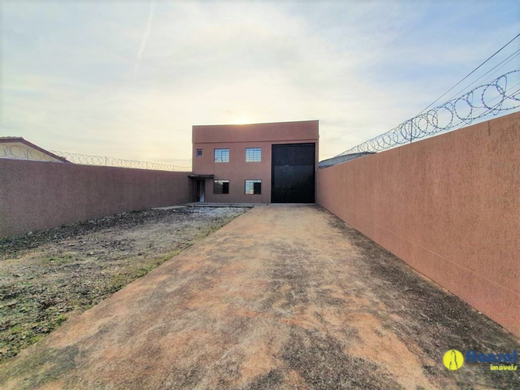 Barracão para locacao no Boqueirao em Curitiba com 550m² por R$ 10.000,00