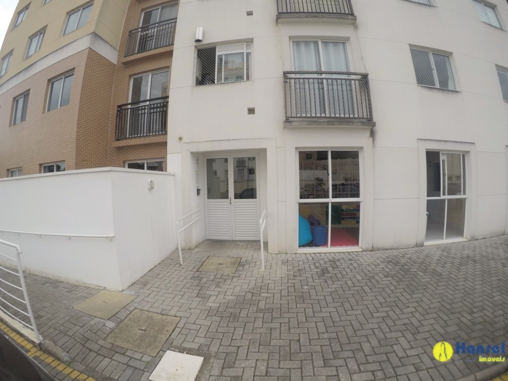 Apartamento para locacao no Uberaba em Curitiba com 70m² por R$ 2.300,00