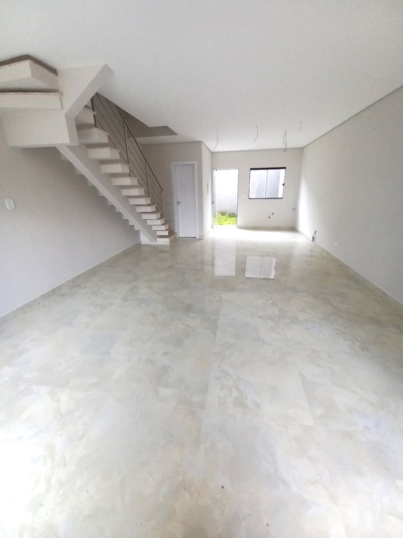 Sobrado para venda no Alto Boqueirao em Curitiba com 120,97m² por R$ 650.000,00