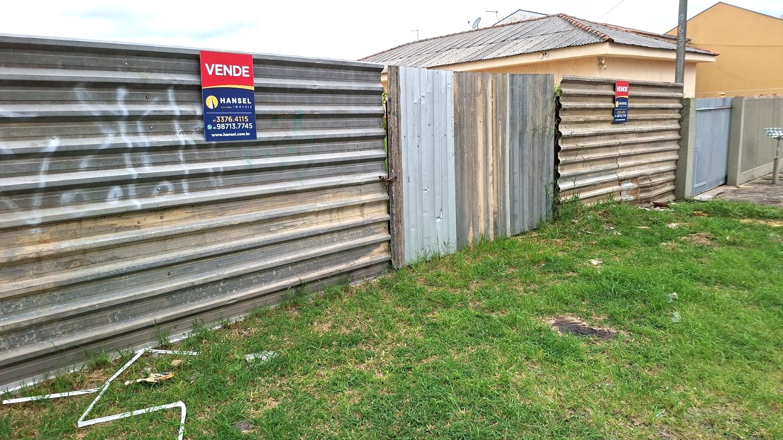 Terreno para venda no Pinheirinho em Curitiba com 440m² por R$ 650.000,00