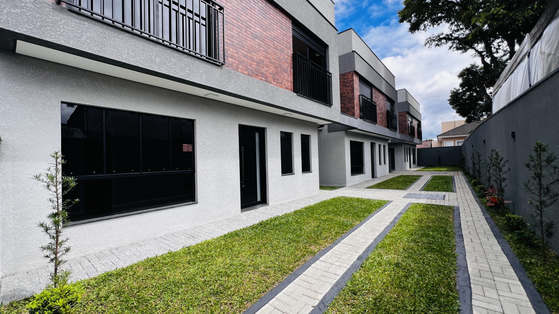 Sobrado para venda no Sao Braz em Curitiba com 96m² por R$ 700.000,00