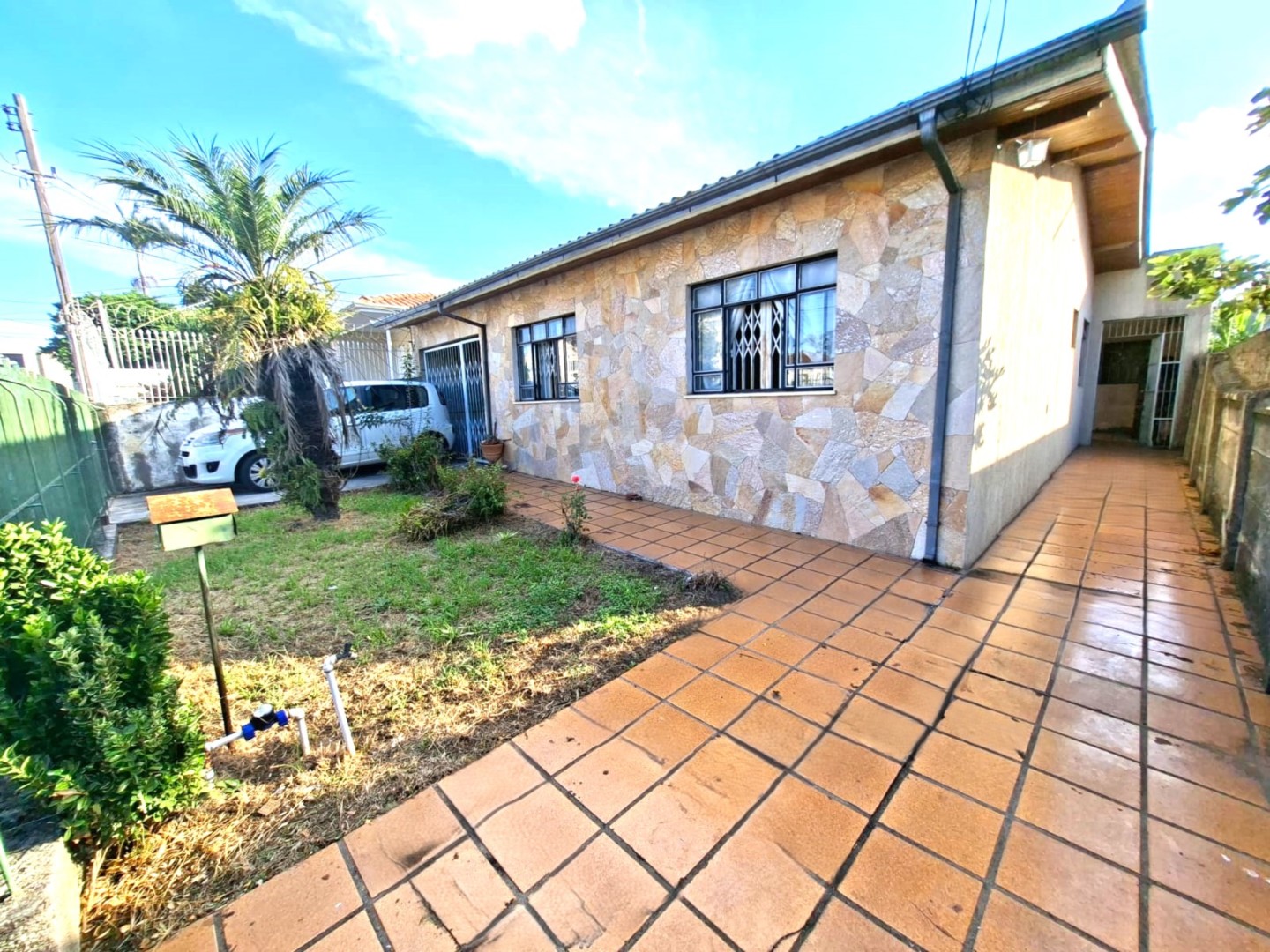 Casa Residencial para venda no Guaira em Curitiba com 336m² por R$ 490.000,00