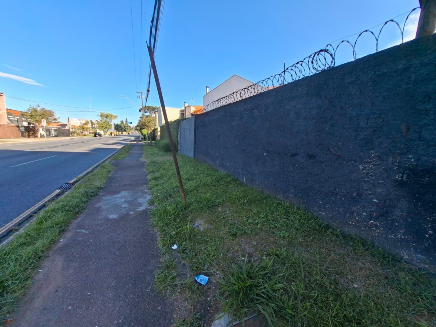 Terreno para locacao no Boqueirao em Curitiba com 723m² por R$ 3.000,00