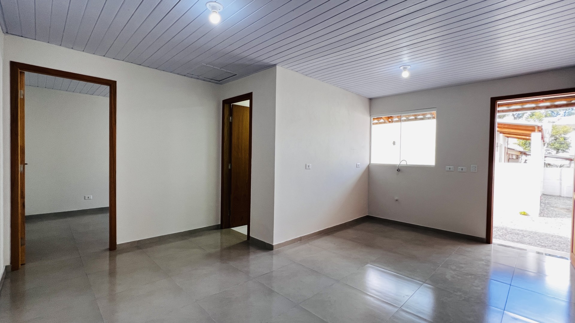 Casa Residencial para locacao no Boqueirao em Curitiba com 40m² por R$ 1.800,00