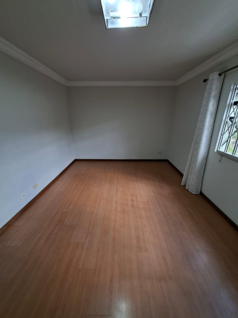 Casa Residencial para locacao no Merces em Curitiba com 188m² por R$ 4.500,00