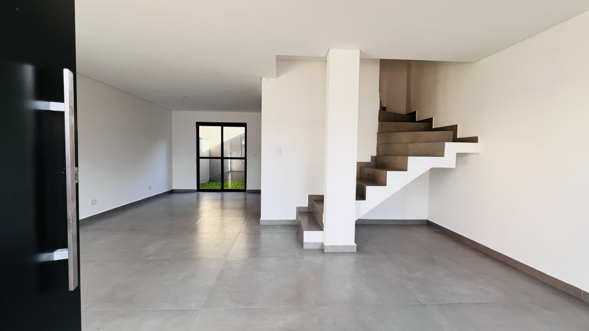 Sobrado para venda no Xaxim em Curitiba com 100m² por R$ 599.000,00