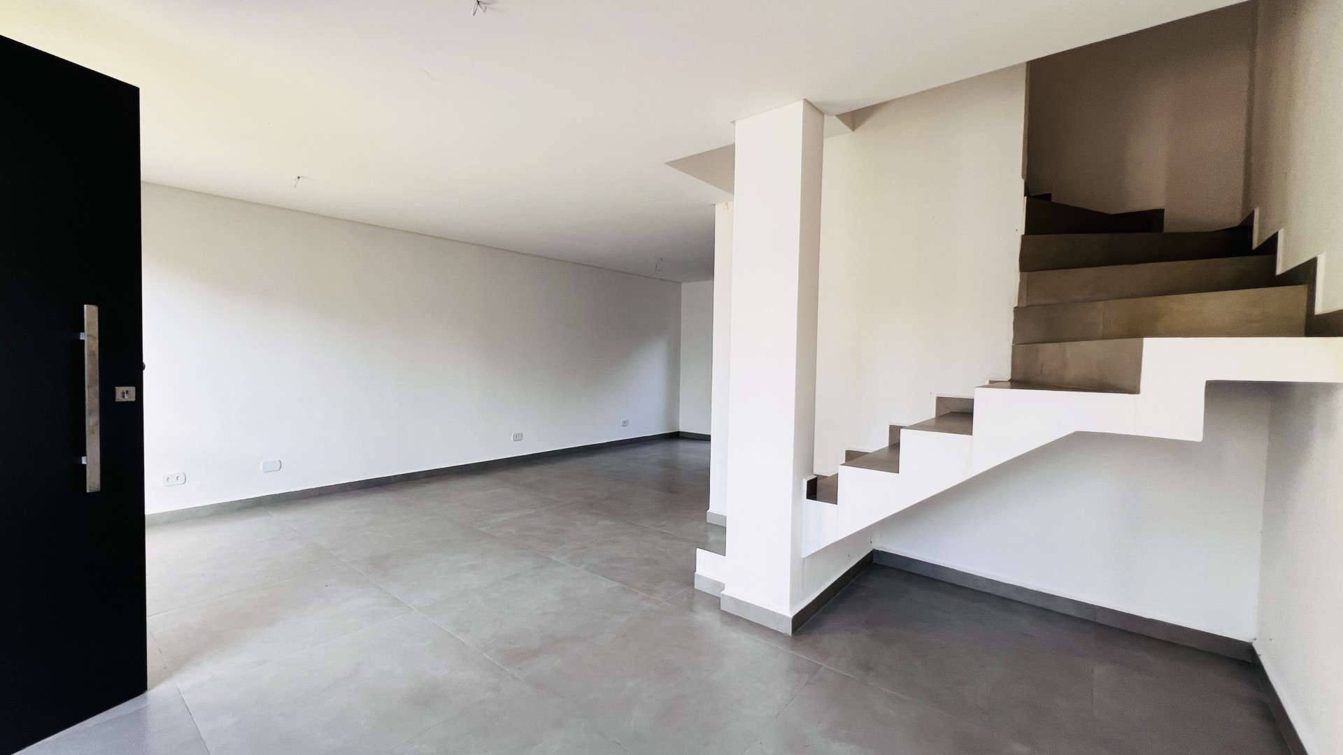 Sobrado para venda no Xaxim em Curitiba com 100m² por R$ 599.000,00