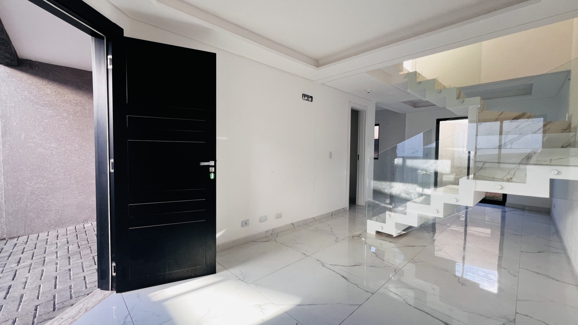 Sobrado para venda no Uberaba em Curitiba com 132m² por R$ 640.000,00