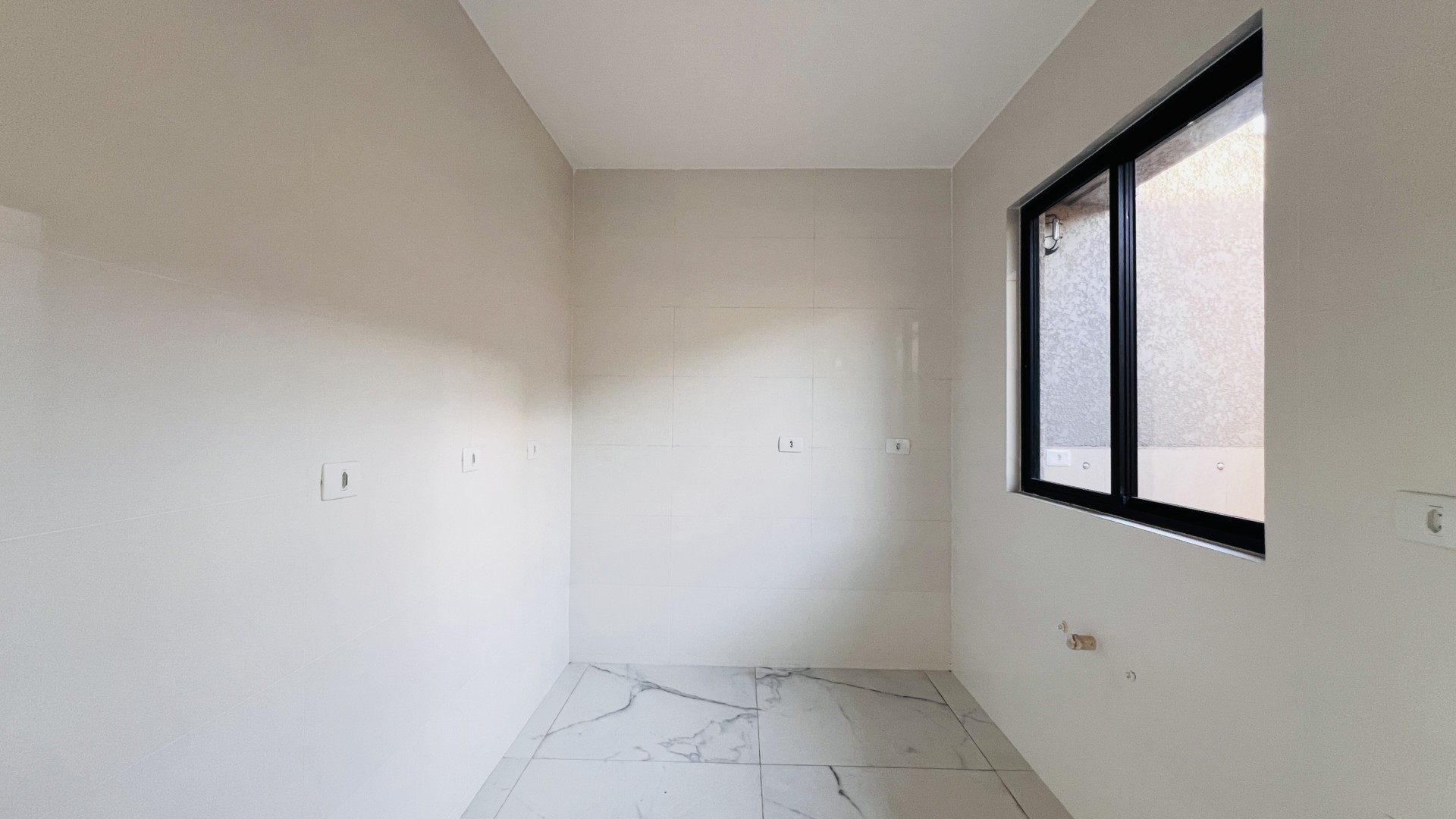 Sobrado-venda-3-quartos-1-vaga-uberaba-curitiba%20%2811%29.J