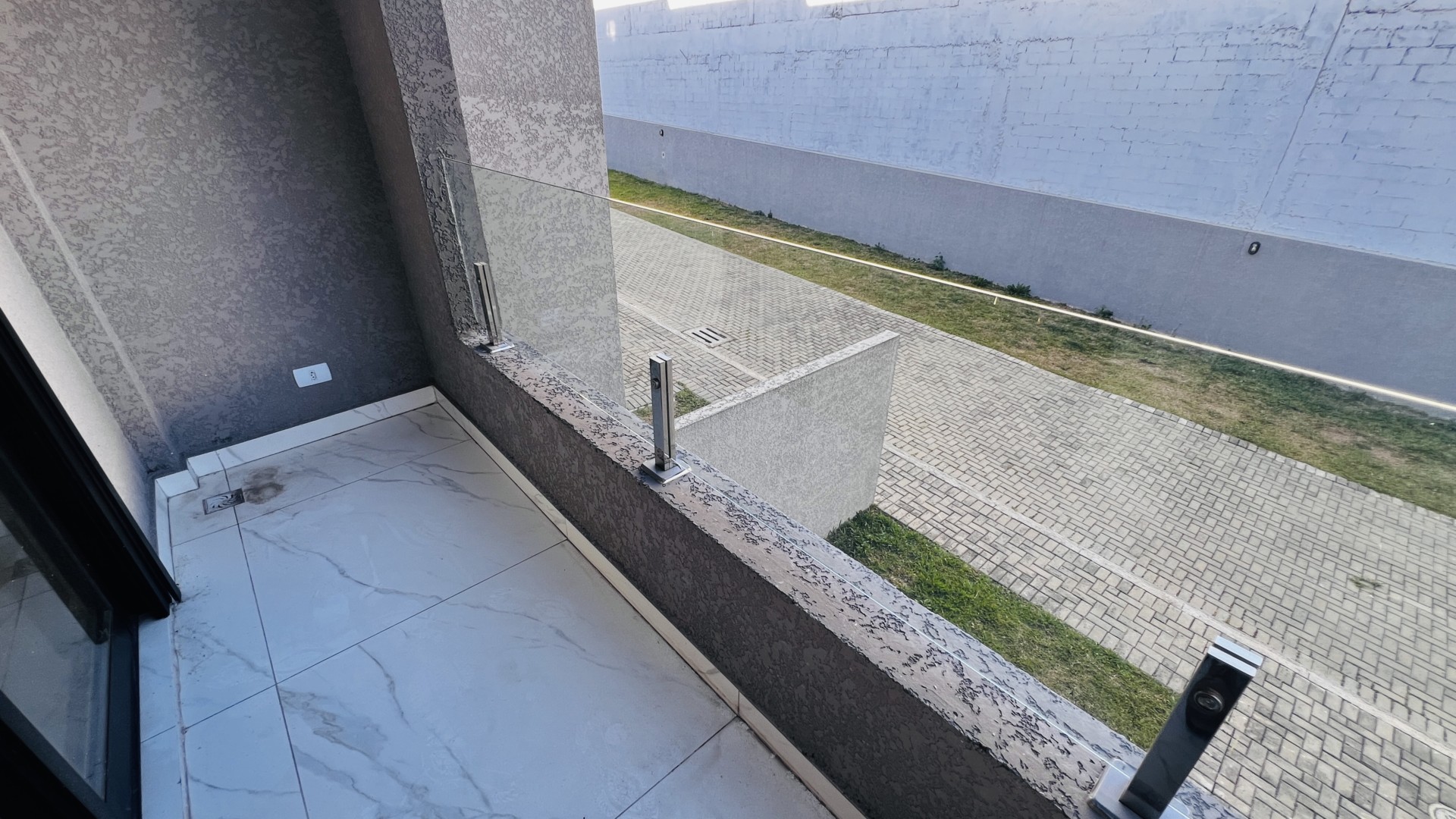 Sobrado-venda-3-quartos-1-vaga-uberaba-curitiba%20%2825%29.J