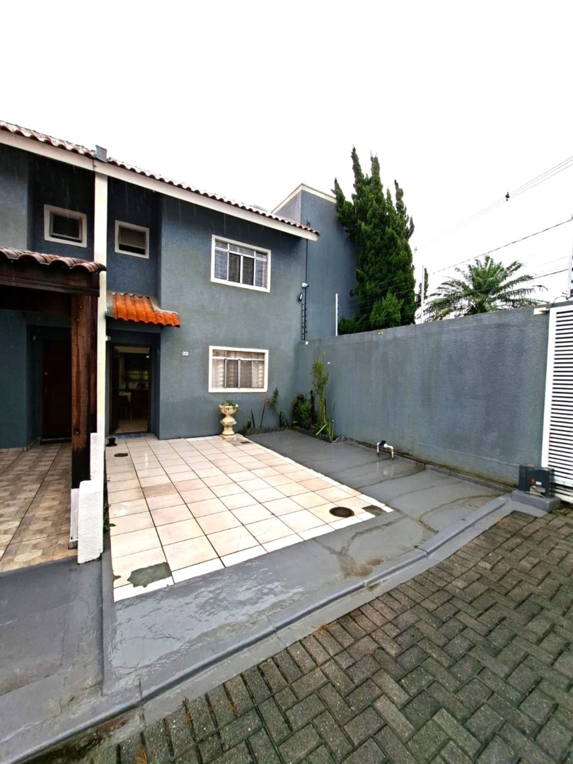 Sobrado para venda no Uberaba em Curitiba com 64,75m² por R$ 398.000,00