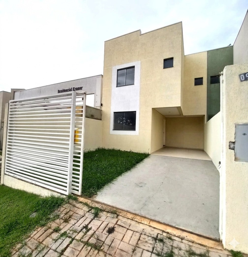 Sobrado para locacao no Alto Boqueirao em Curitiba com 81,54m² por R$ 2.900,00