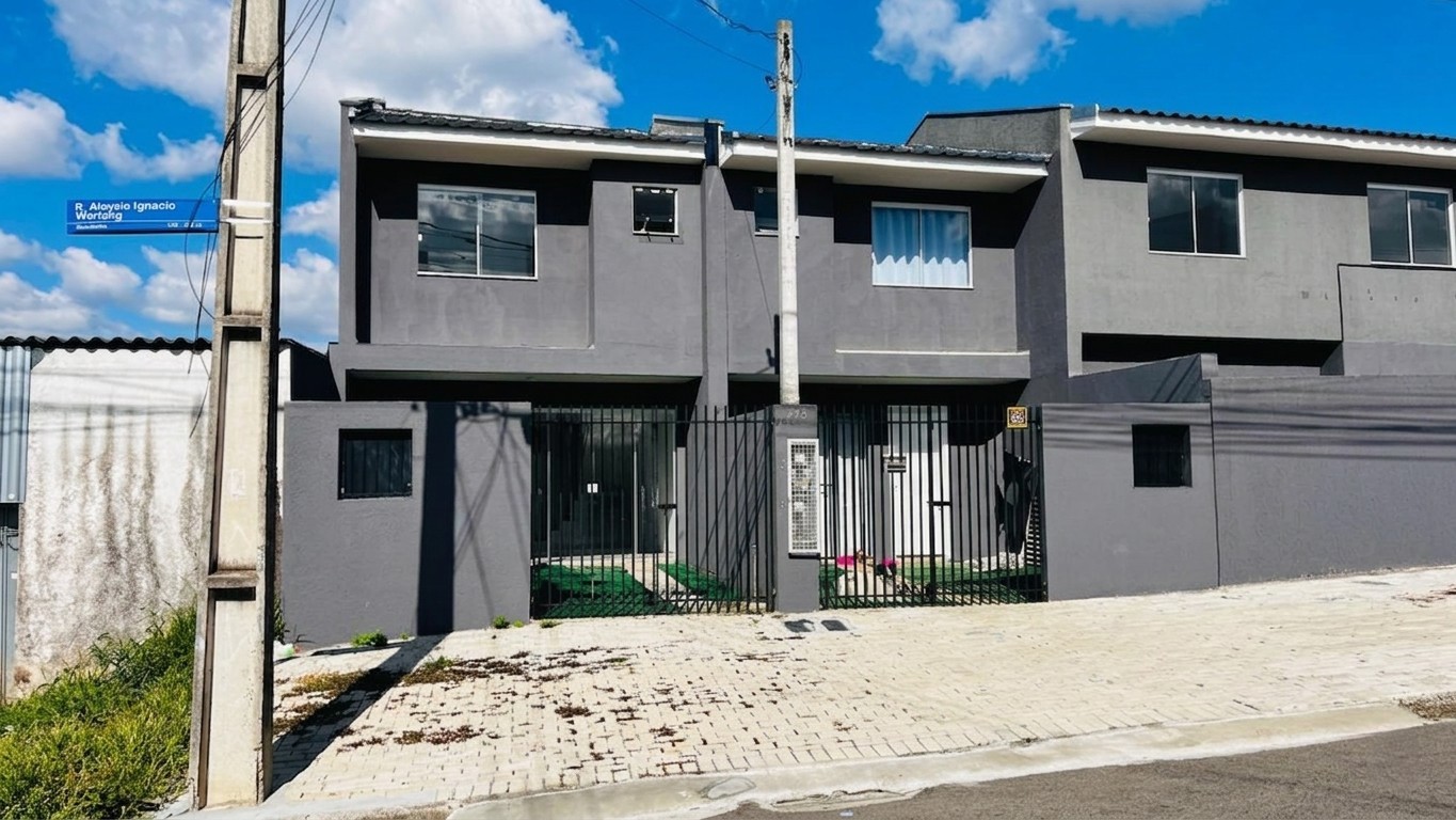 Sobrado para locacao no Ganchinho em Curitiba com 54,97m² por R$ 1.900,00