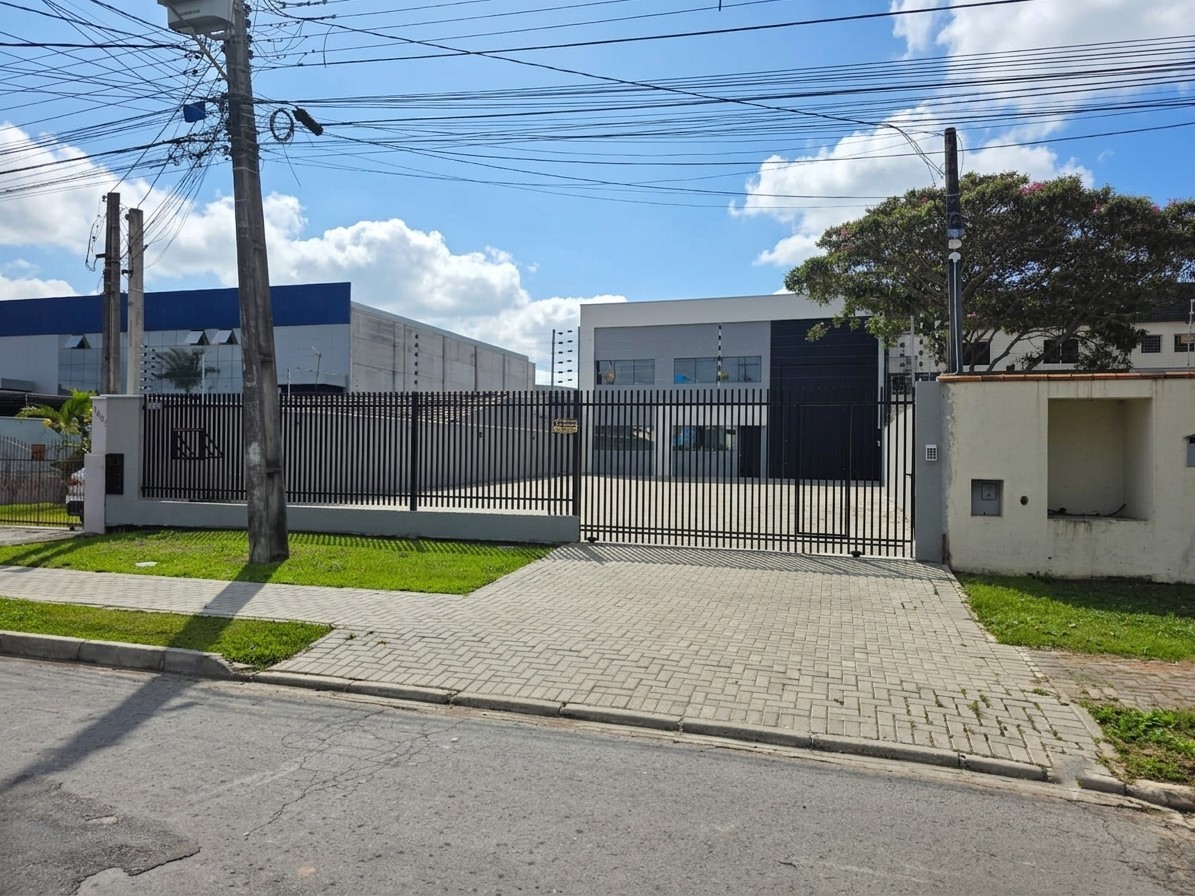 Barracão para locacao no Boqueirao em Curitiba com 770m² por R$ 11.000,00