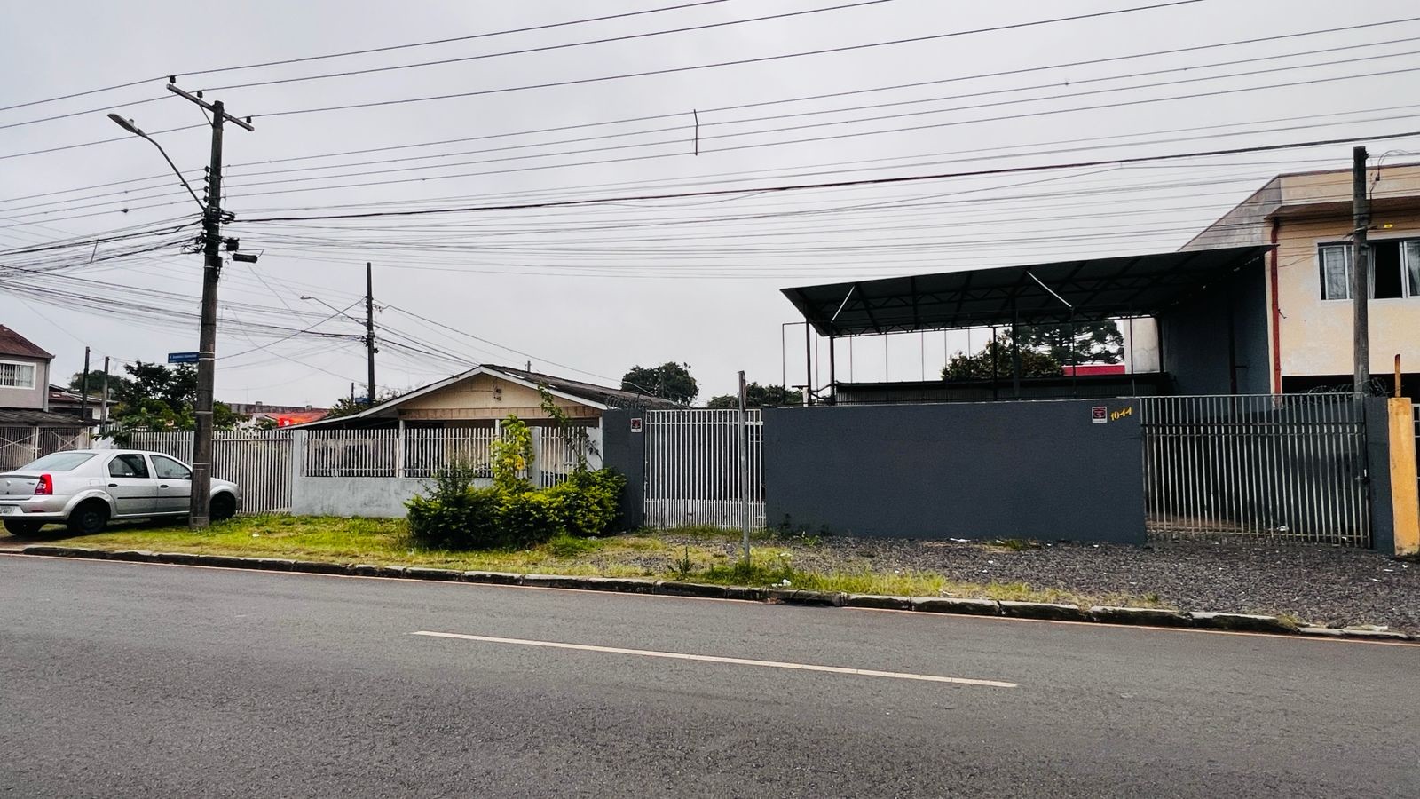 Terreno para venda no Boqueirao em Curitiba com 425m² por R$ 700.000,00