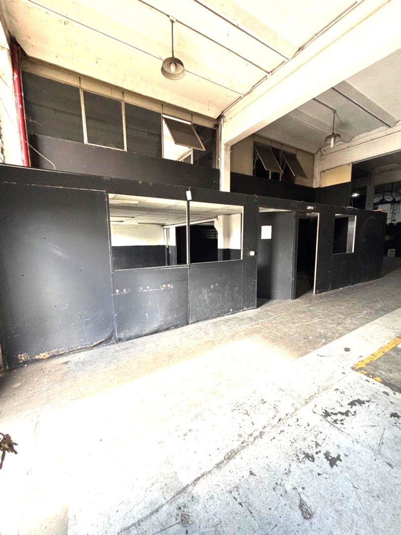 Barracão para venda no Xaxim em Curitiba com 993,18m² por R$ 3.800.000,00