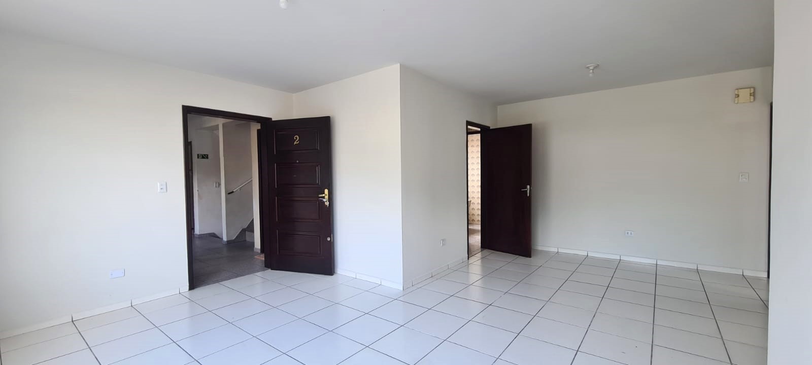Apartamento para locacao no Boqueirao em Curitiba com 100m² por R$ 1.700,00