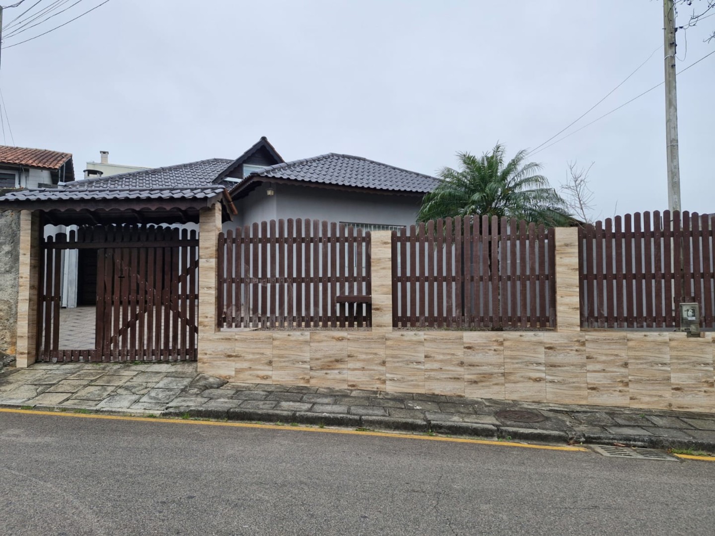 Casa Residencial para venda no Aguas Belas em Sao Jose dos Pinhais com 0m² por R$ 690.000,00