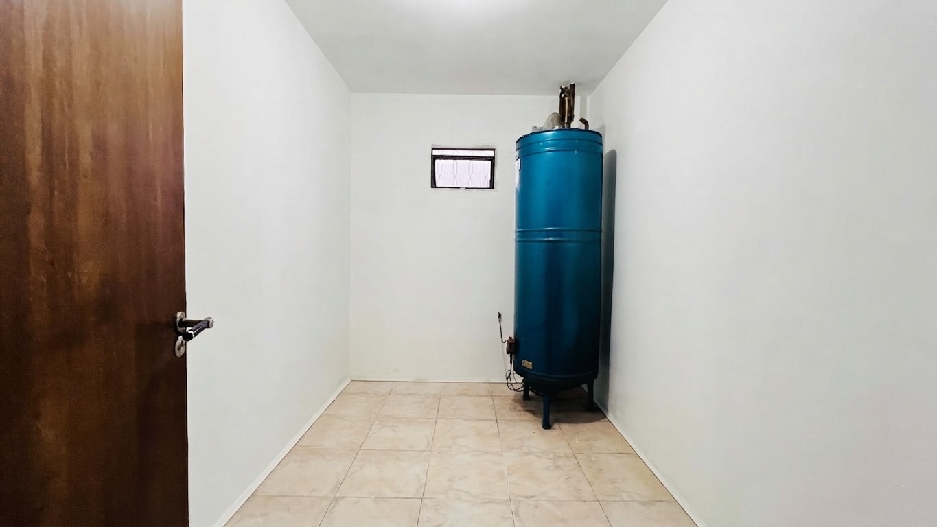 Gemini_Generated_Image_z1k2xuz1k2xuz1k2.png