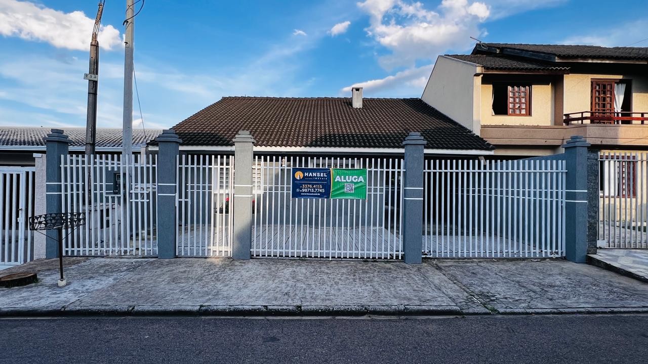 Casa Residencial para locacao no Xaxim em Curitiba com 330m² por R$ 3.900,00