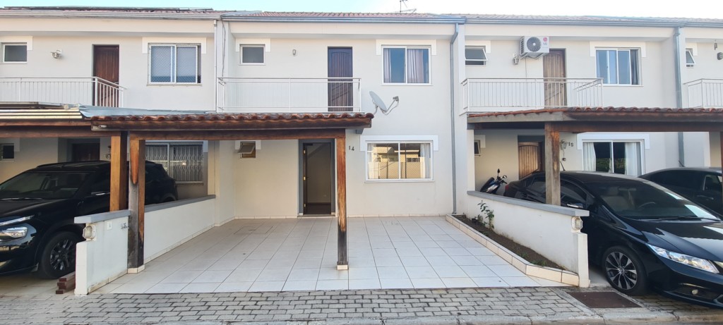 Sobrado para venda no Xaxim em Curitiba com 100m² por R$ 560.000,00