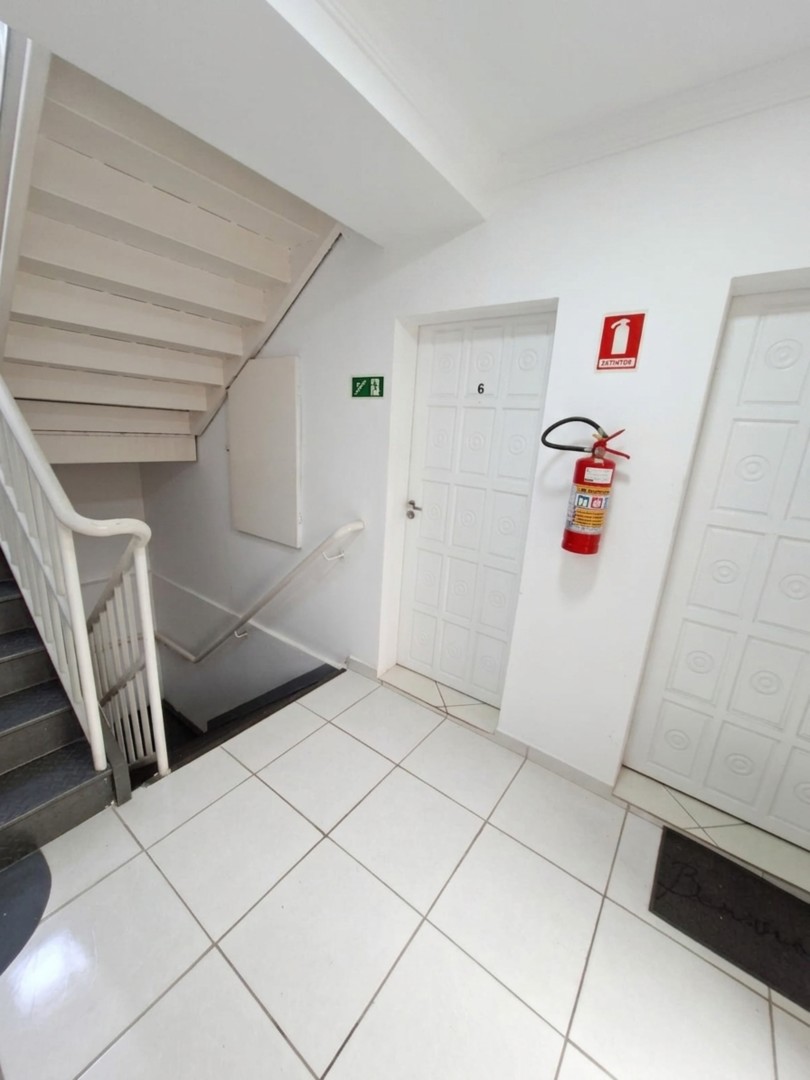 Apartamento para locacao no Xaxim em Curitiba com 23m² por R$ 1.250,00