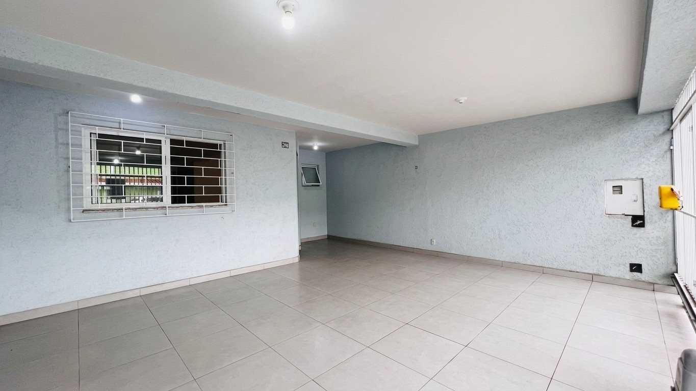 Sobrado para locacao no Boqueirao em Curitiba com 146,34m² por R$ 3.700,00