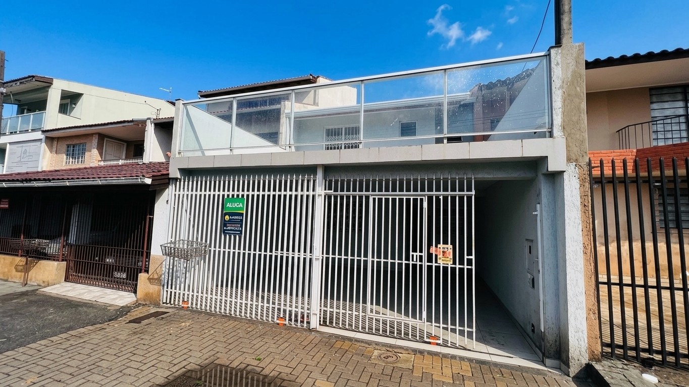 Sobrado para locacao no Boqueirao em Curitiba com 146,34m² por R$ 3.700,00