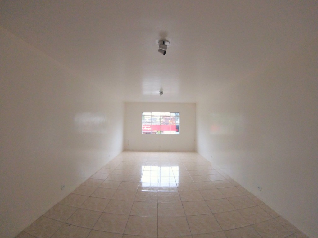 Conjunto Comercial para locacao no Boqueirao em Curitiba com 50m² por R$ 1.000,00