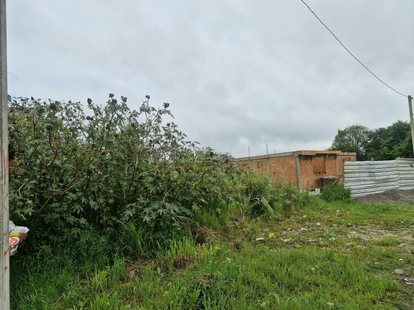Terreno para venda no Sao Marcos em Sao Jose dos Pinhais com 373,5m² por R$ 220.000,00