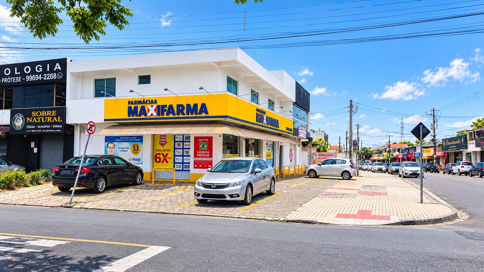 Esquina Comercial da Maxifarma sob o Sol.png