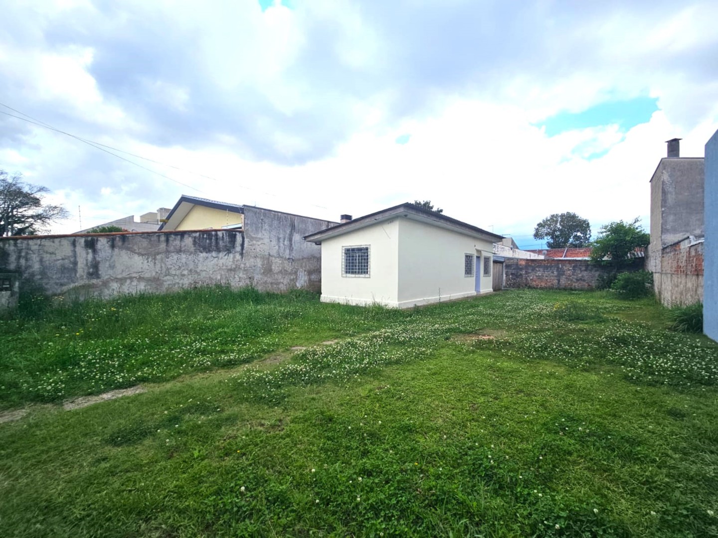 Casa Residencial para locacao no Afonso Pena em Sao Jose dos Pinhais com 48m² por R$ 1.450,00