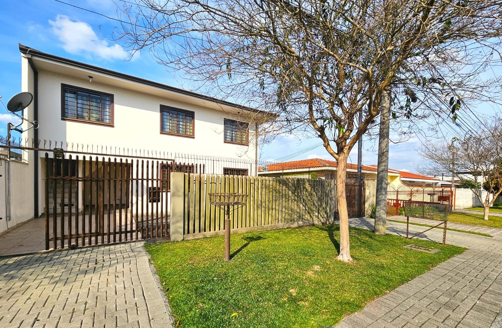 Apartamento para locacao no Hauer em Curitiba com 65m² por R$ 1.500,00