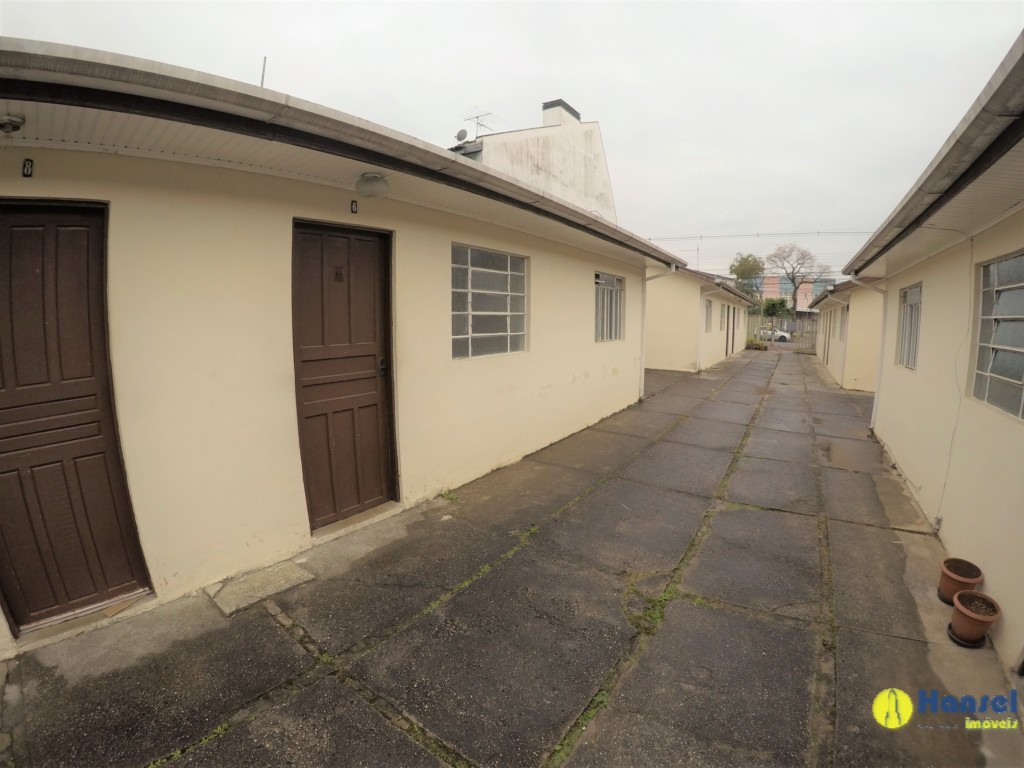 Casa Residencial para locacao no Boqueirao em Curitiba com 40m² por R$ 1.200,00