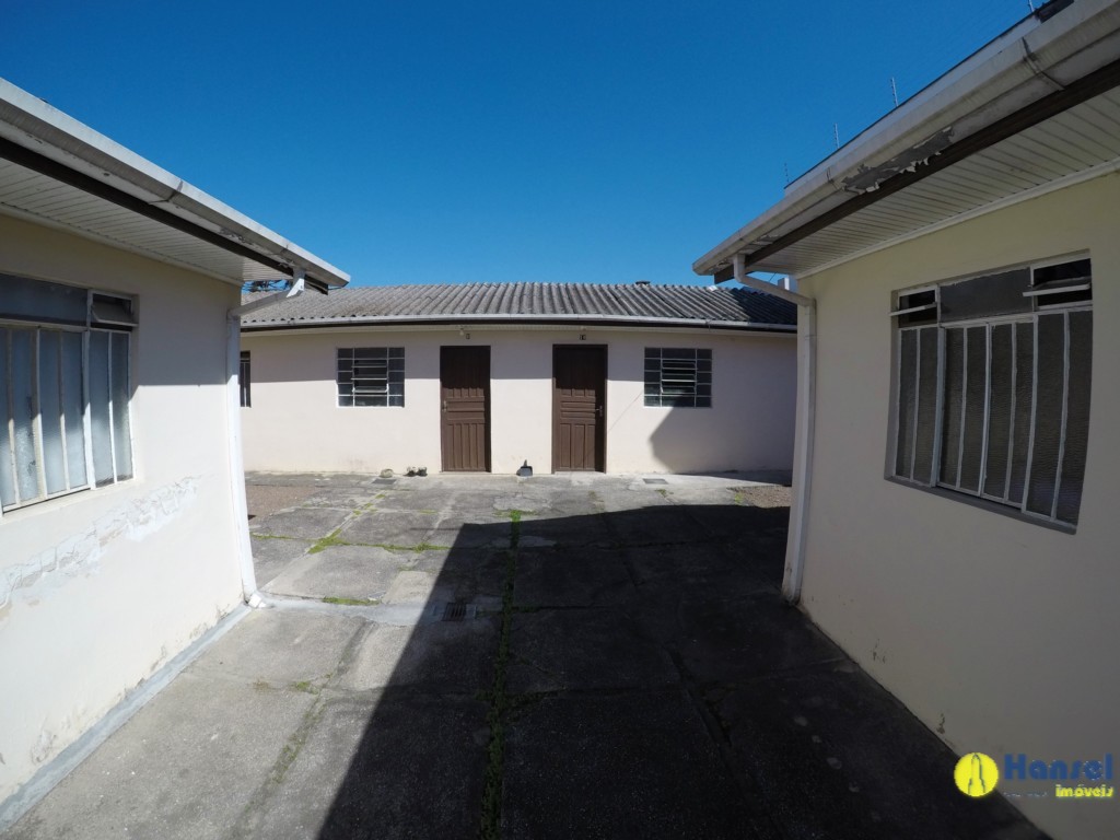 Casa Residencial para locacao no Boqueirao em Curitiba com 40m² por R$ 1.200,00