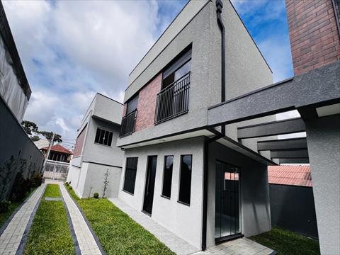 Sobrado com 3 quartos no Sao Braz em Curitiba / PR com 2 vagas de garagem, 96m² para venda por R$ 840.000,00 - Hansel Imóveis