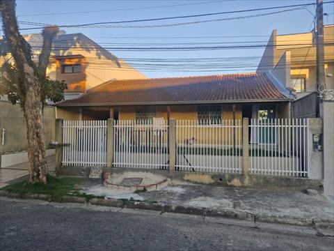 Casa Residencial com 3 quartos no Afonso Pena em Sao Jose dos Pinhais / PR com 4 vagas de garagem, 160m² para venda por R$ 690.000,00 - Hansel Imóveis