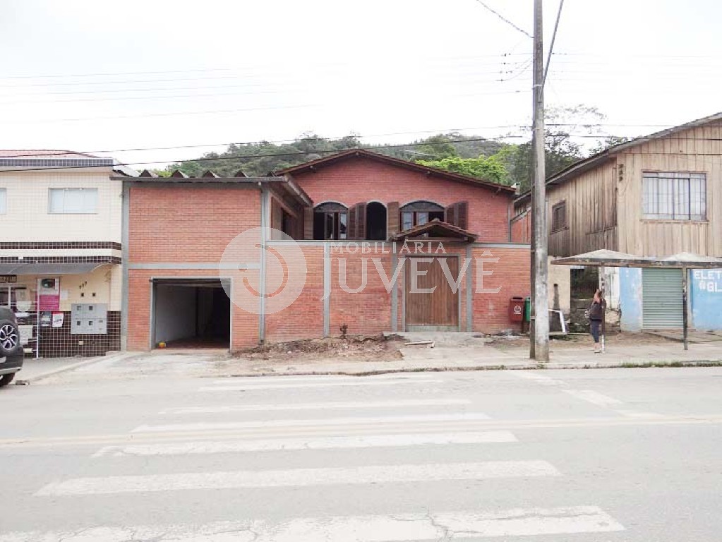 Casa Comercial